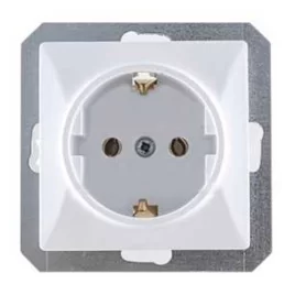 Розетка 2Р+E белая OPBL-GPT17