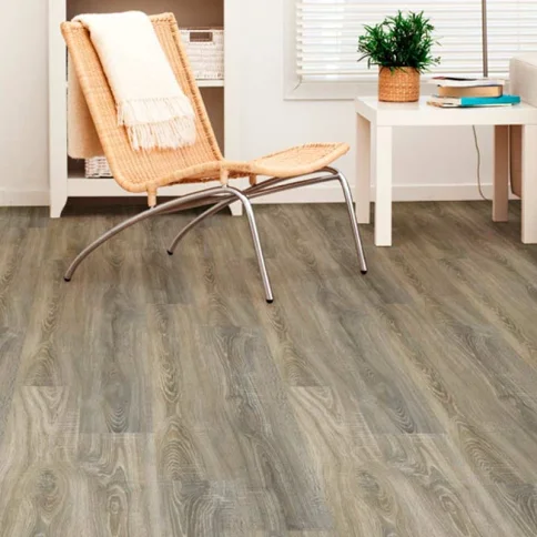 Ламинат Дуб Ностальгия 8072 в интерьере